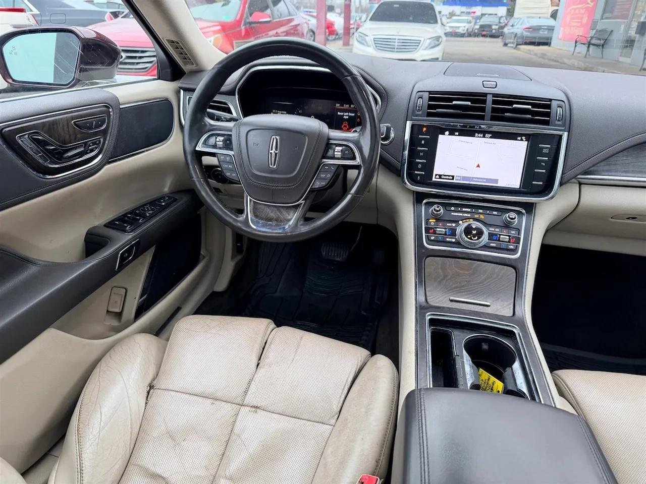 Lincoln Continental Reserve AWD 2017