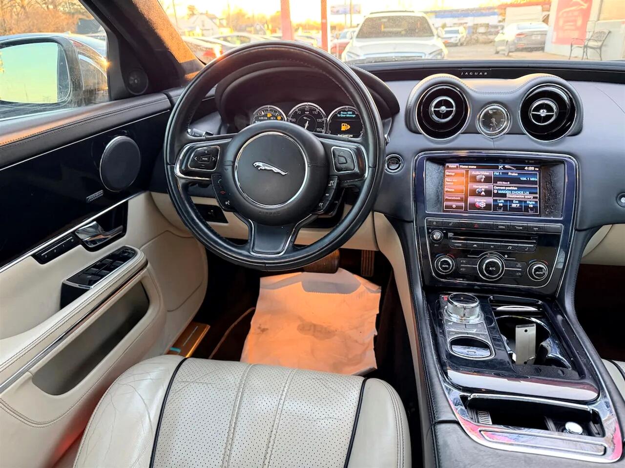 Jaguar XJ-Series XJ AWD 2013