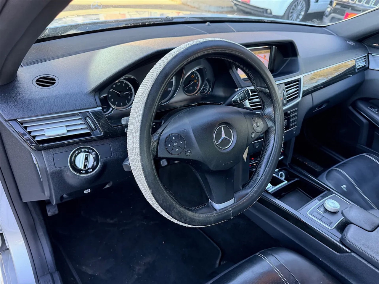 Mercedes-Benz E-Class E350 Sedan 4MATIC 2010