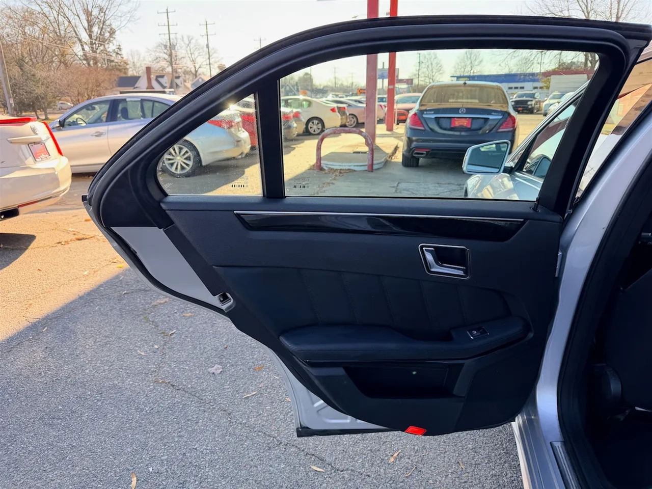 Mercedes-Benz E-Class E350 Sedan 4MATIC 2010