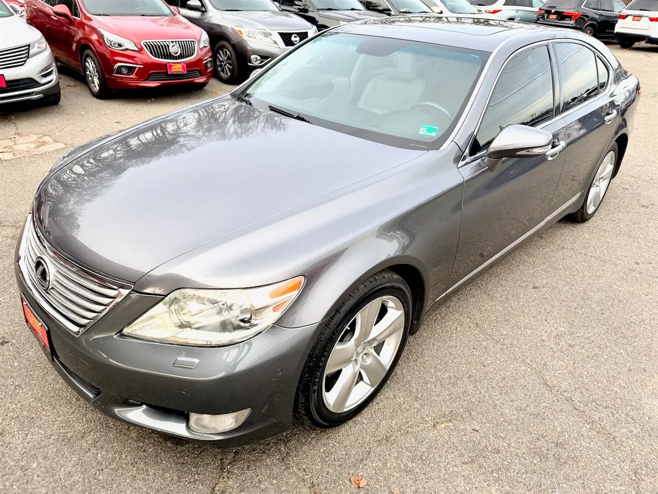 Lexus LS 460 Luxury Sedan 2012