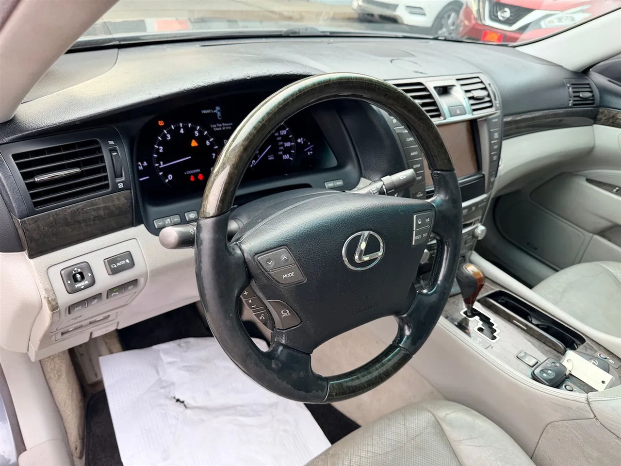 Lexus LS 460 Luxury Sedan 2012