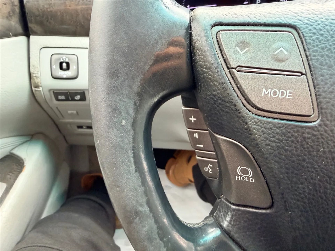 Lexus LS 460 Luxury Sedan 2012