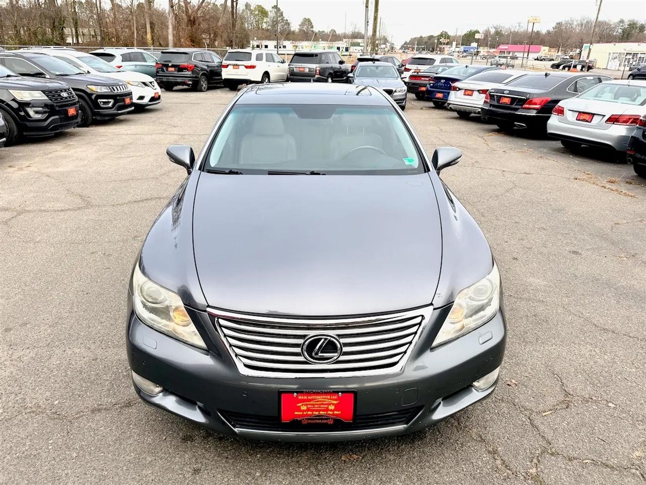 Lexus LS 460 Luxury Sedan 2012