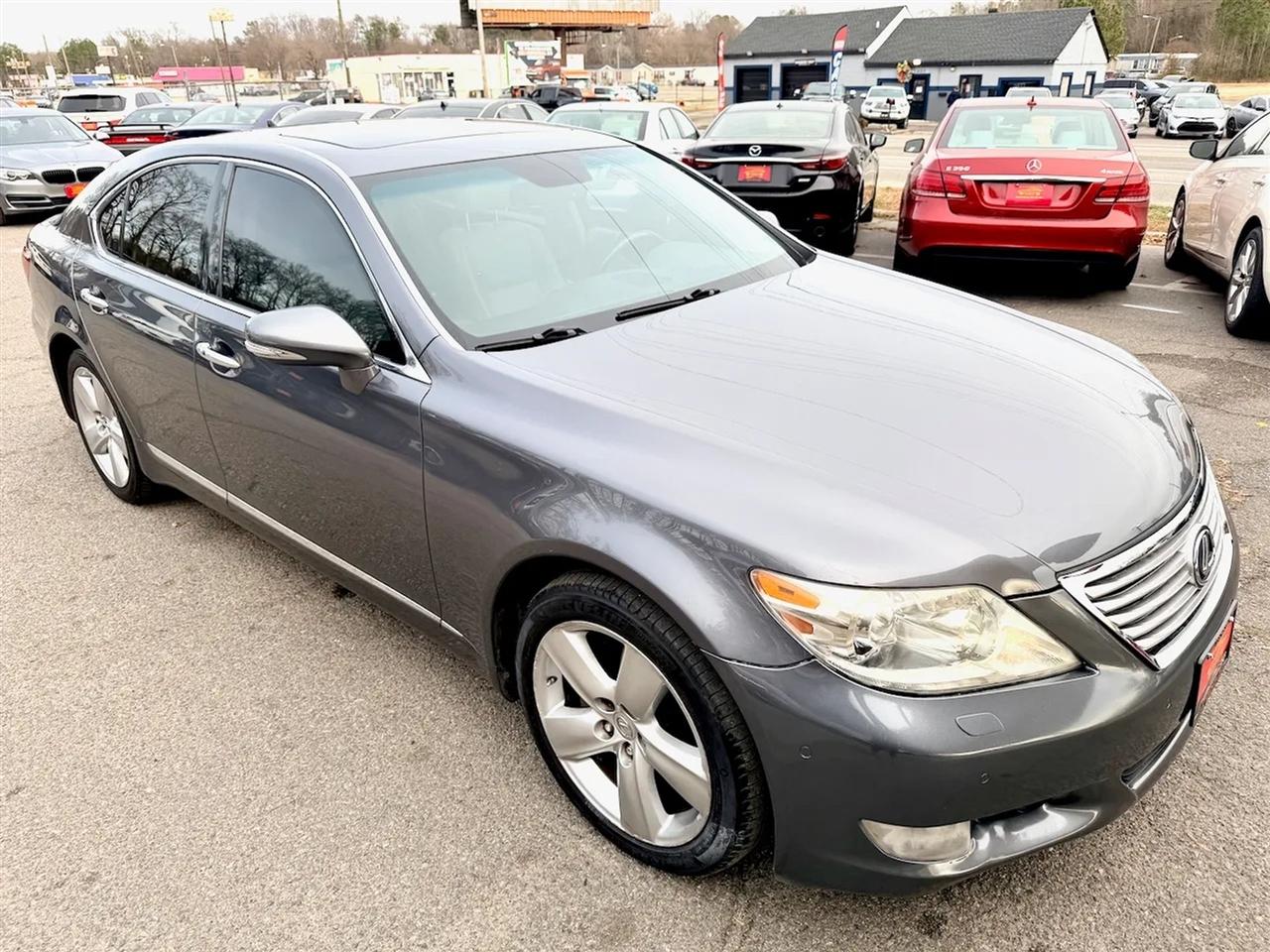 Lexus LS 460 Luxury Sedan 2012