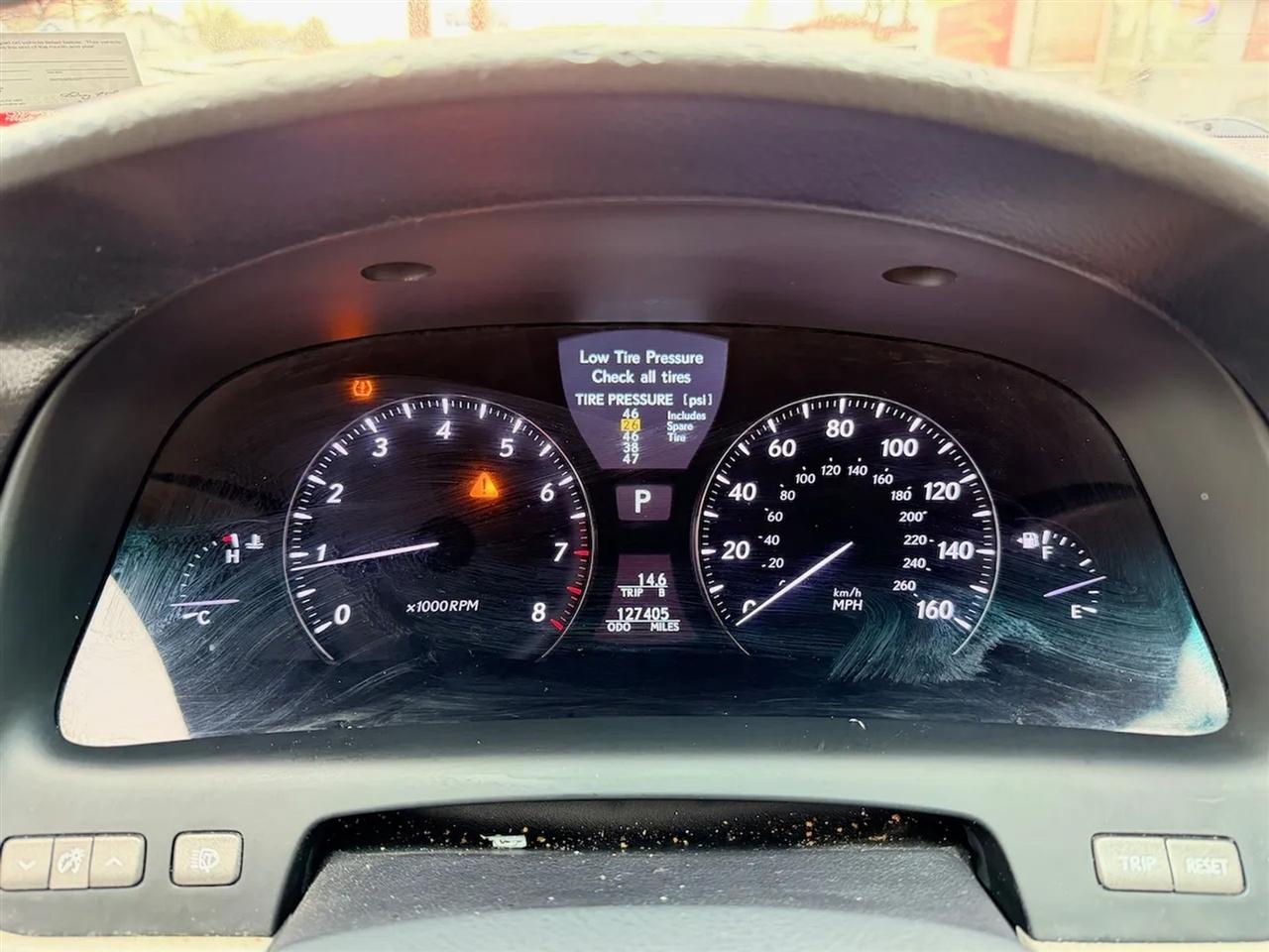 Lexus LS 460 Luxury Sedan 2012