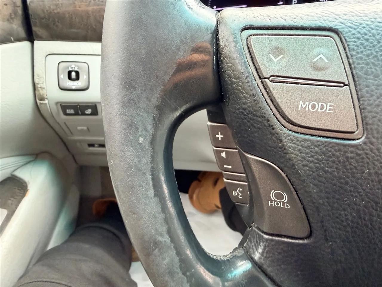 Lexus LS 460 Luxury Sedan 2012