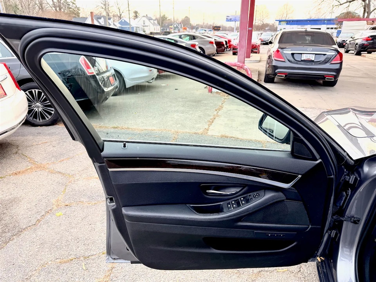 BMW 5-Series 528i xDrive 2014