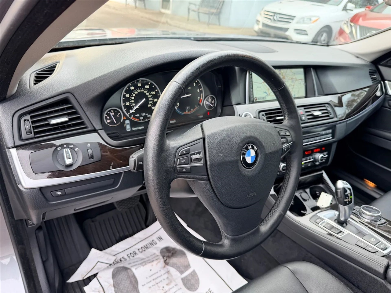 BMW 5-Series 528i xDrive 2014