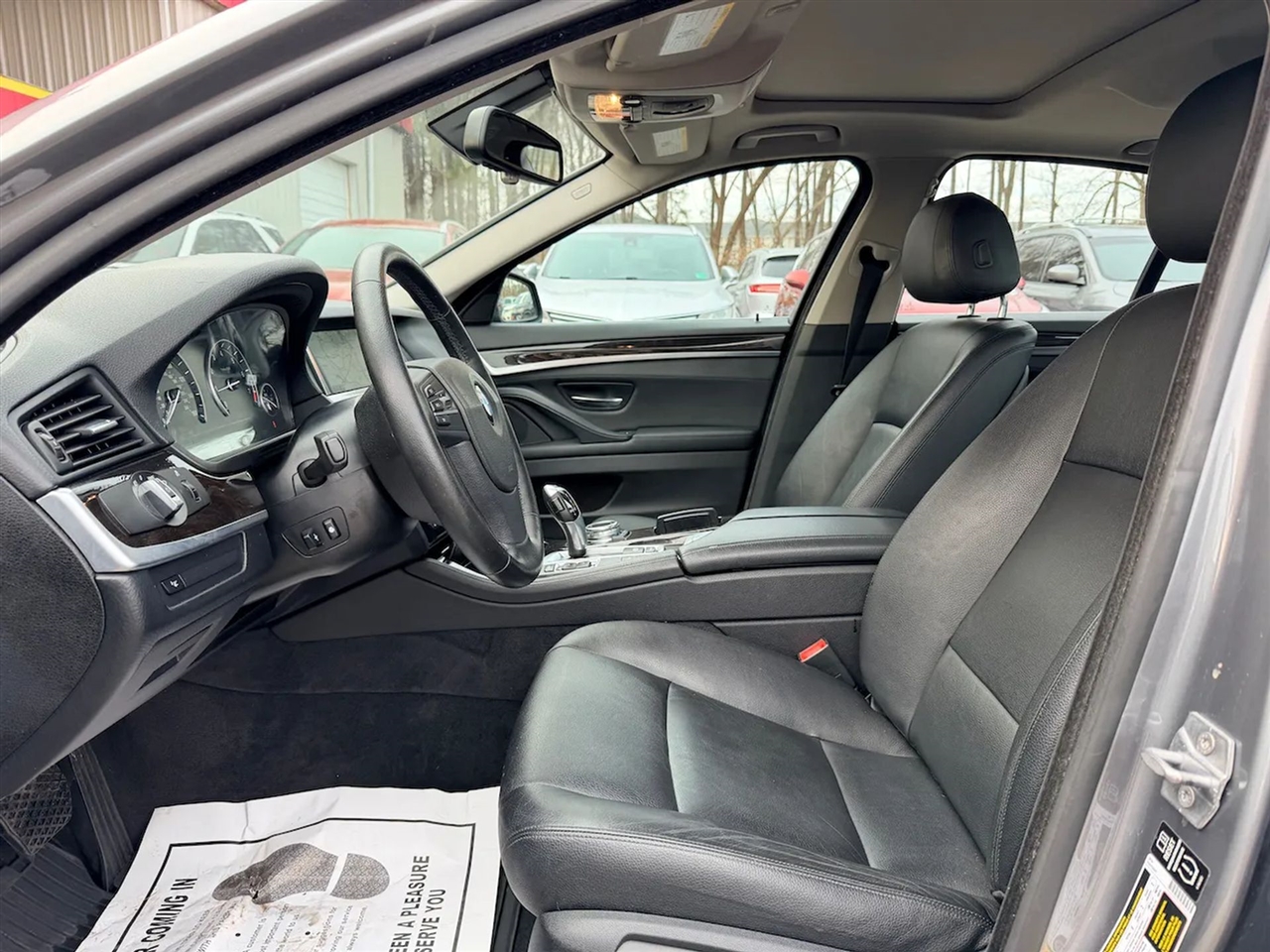 BMW 5-Series 528i xDrive 2014