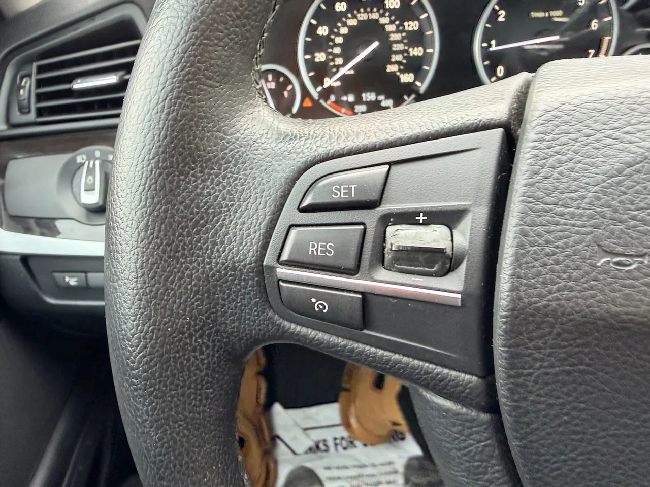 BMW 5-Series 528i xDrive 2014