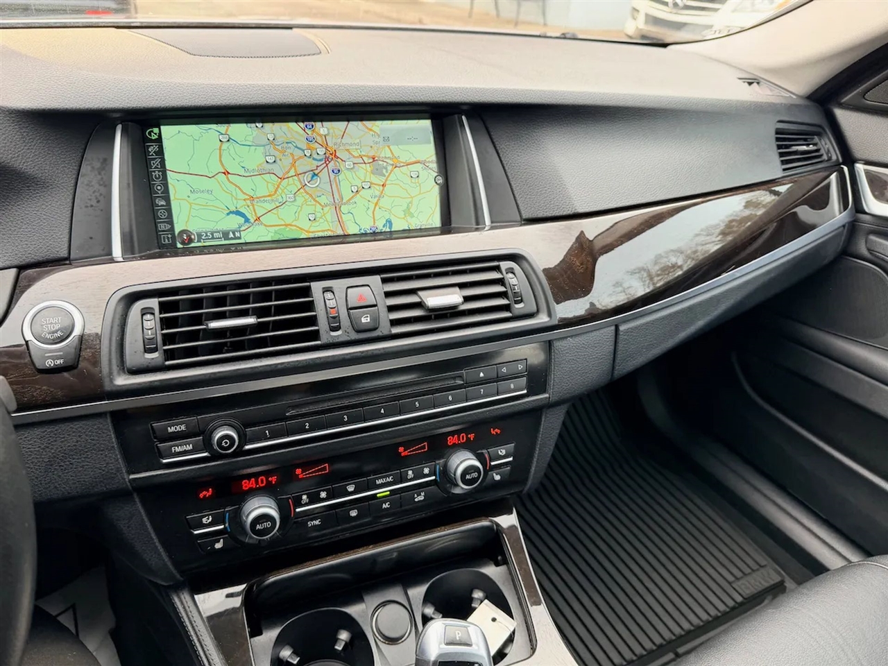 BMW 5-Series 528i xDrive 2014