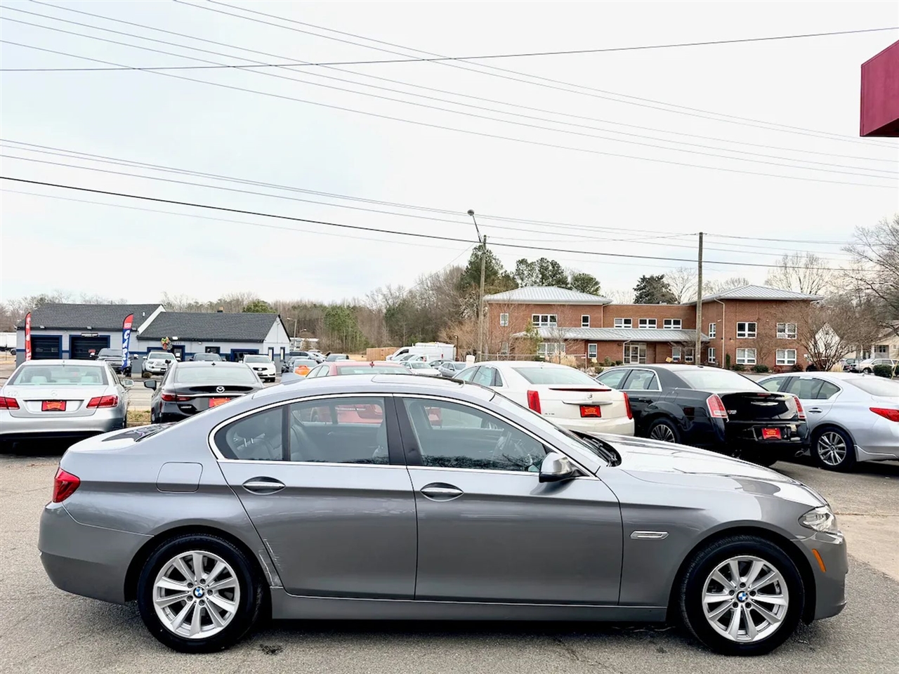 BMW 5-Series 528i xDrive 2014