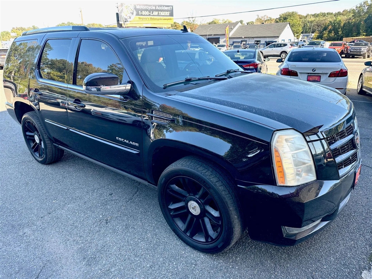 Cadillac Escalade 2WD Premium 2012
