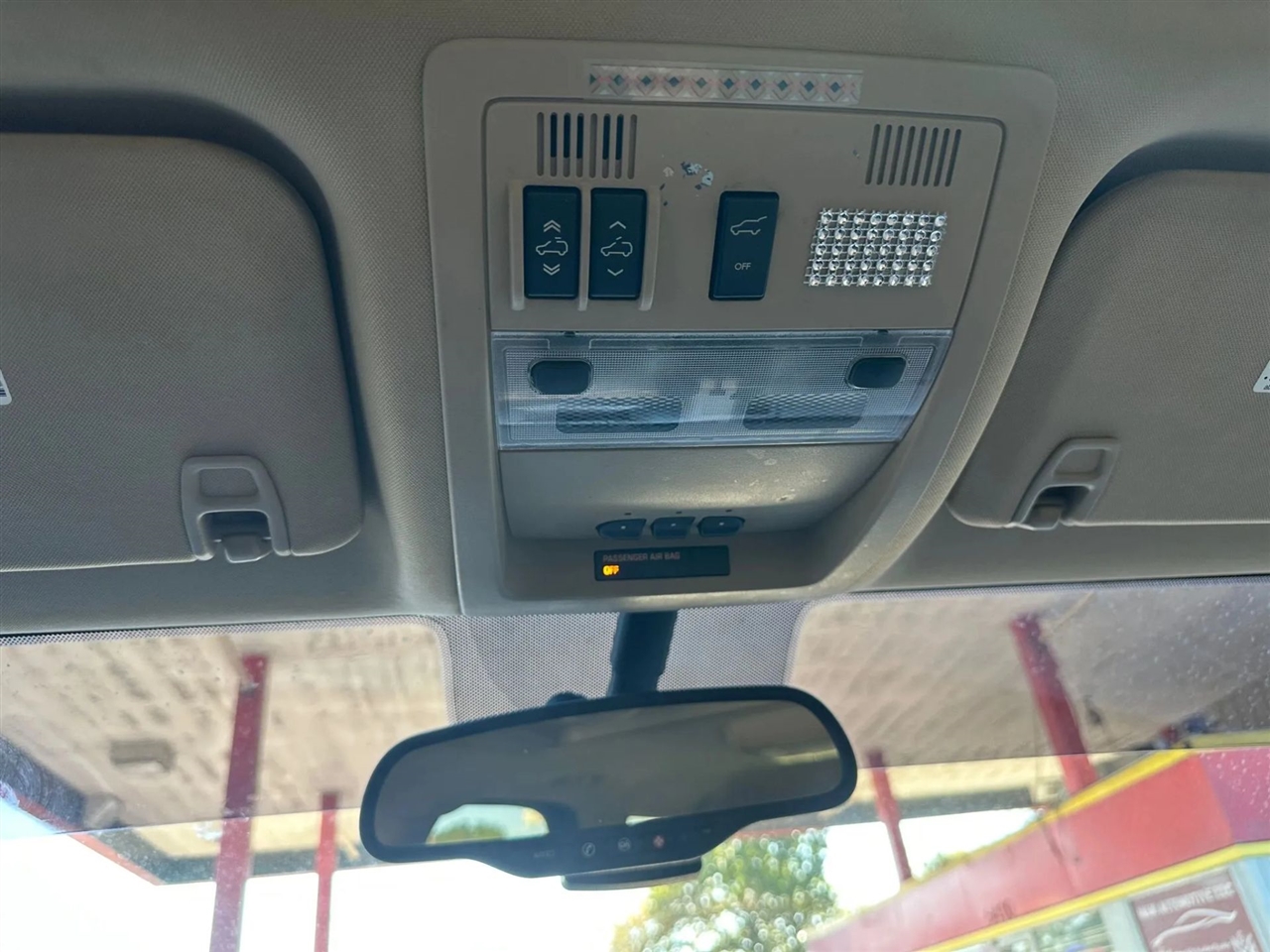 Cadillac Escalade 2WD Premium 2012