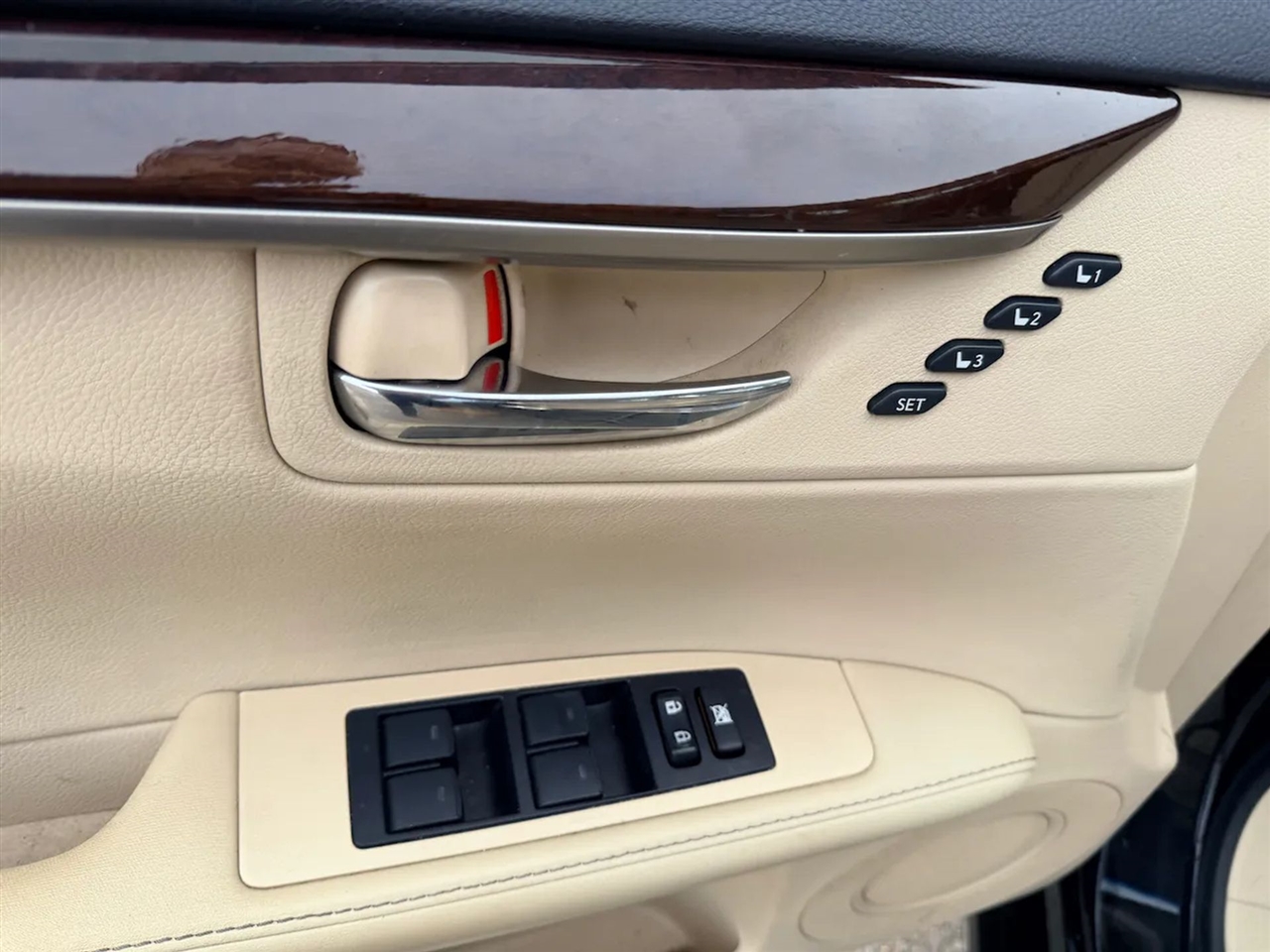 Lexus ES 350 Sedan 2014