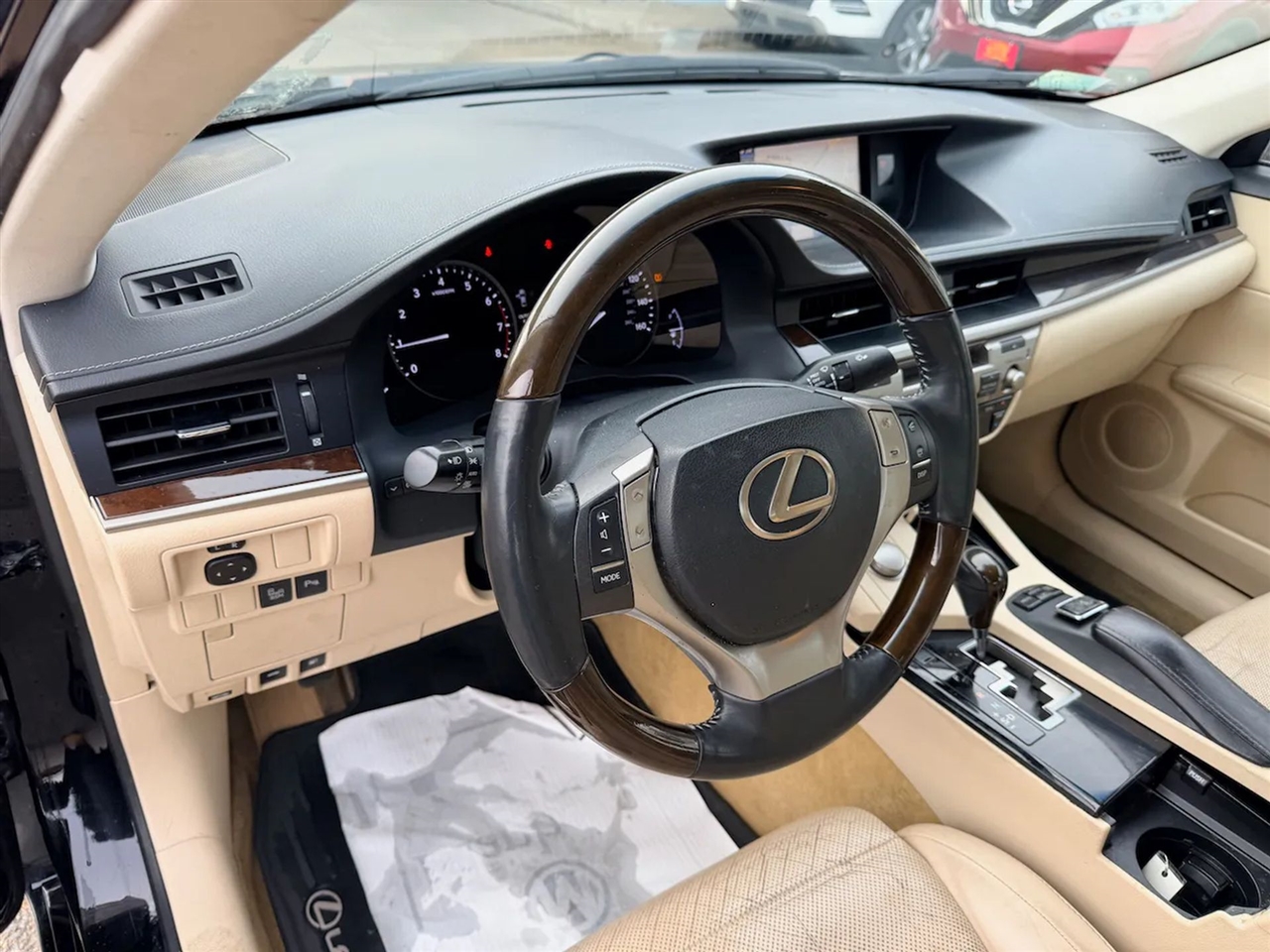 Lexus ES 350 Sedan 2014