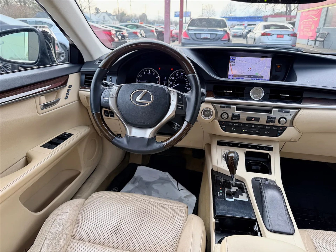 Lexus ES 350 Sedan 2014