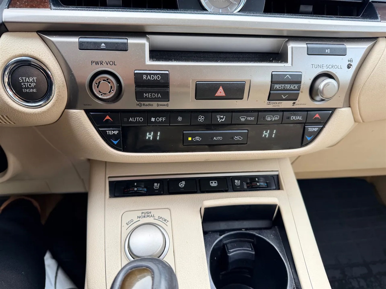 Lexus ES 350 Sedan 2014