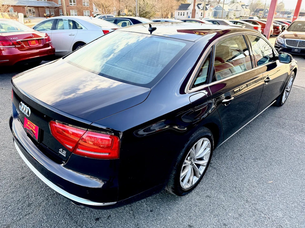Audi A8 4.2L quattro 2012