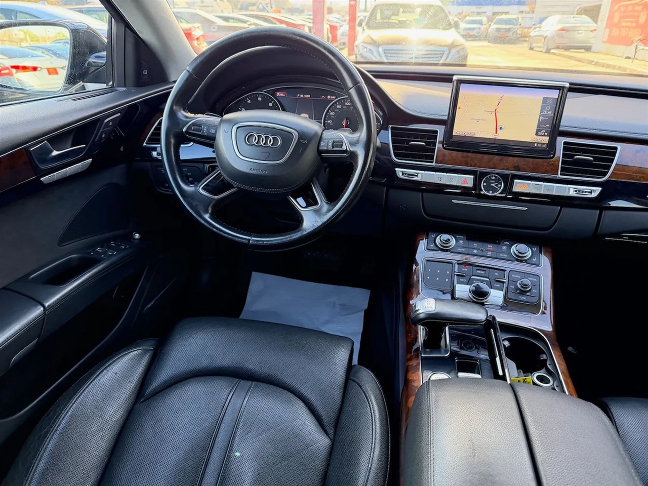 Audi A8 4.2L quattro 2012