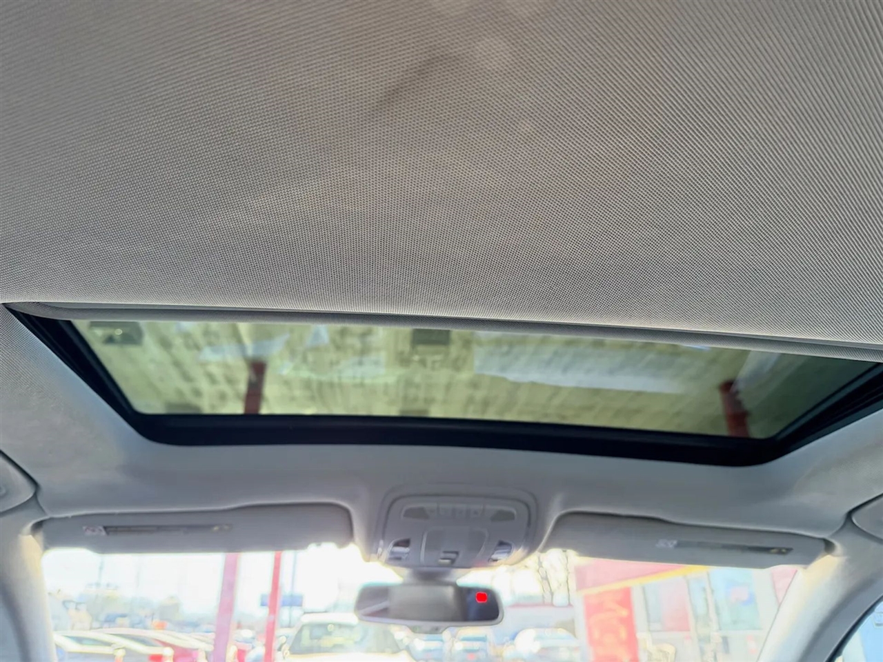 Audi A8 4.2L quattro 2012