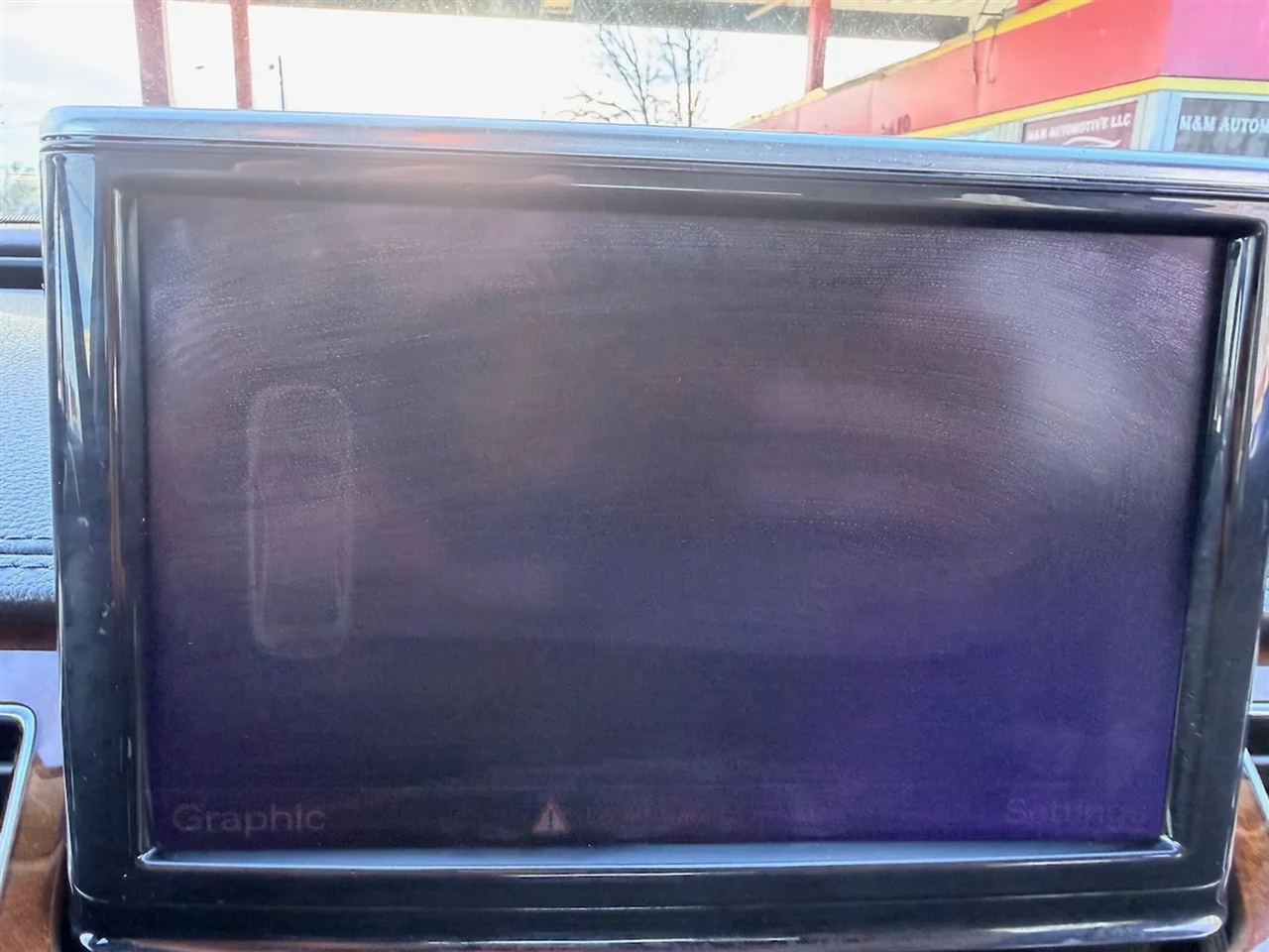 Audi A8 4.2L quattro 2012