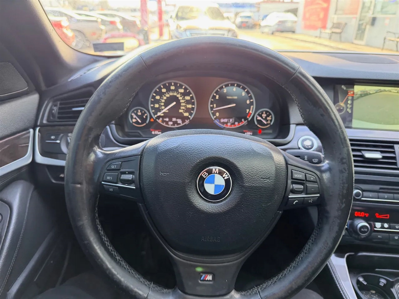 BMW 5-Series 535i xDrive 2013