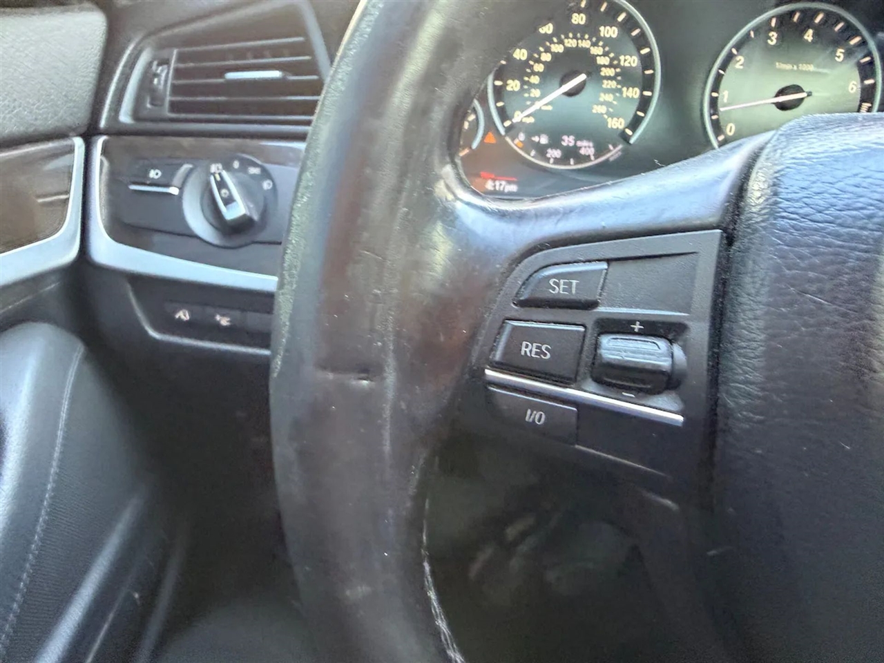 BMW 5-Series 535i xDrive 2013