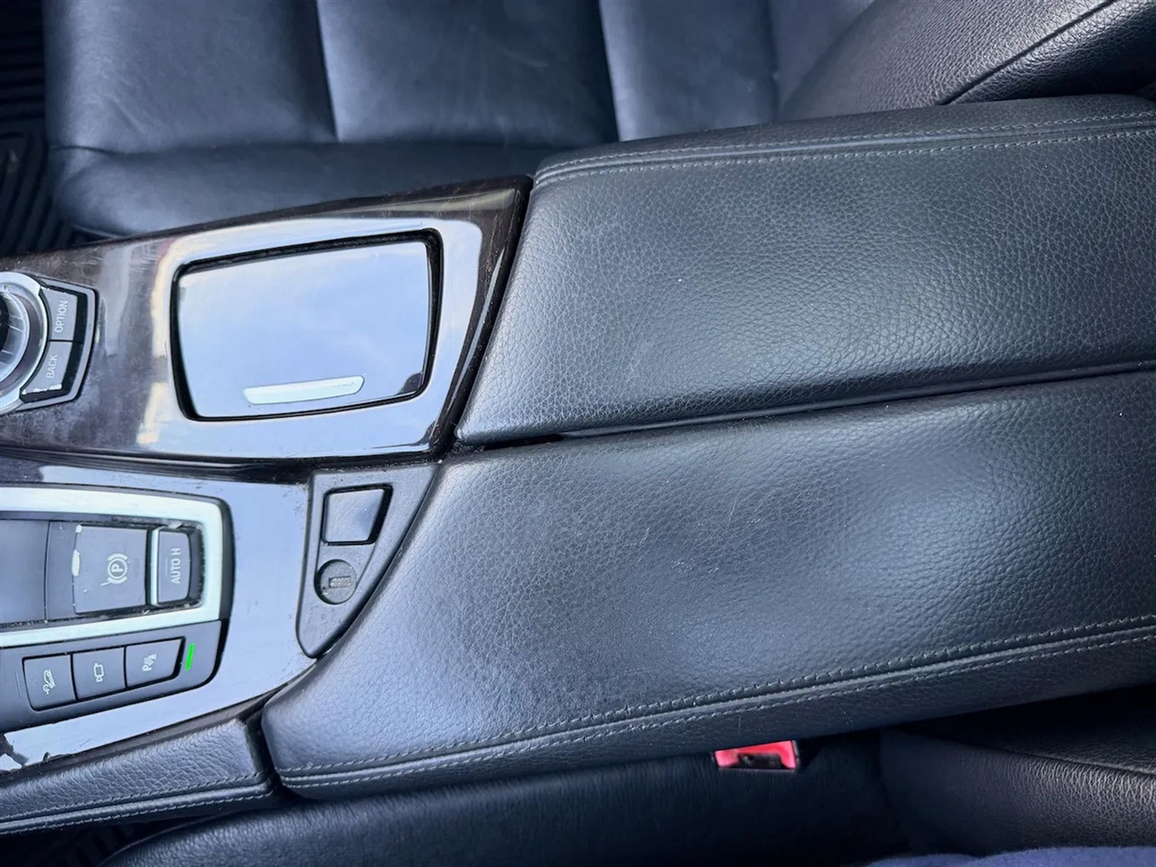 BMW 5-Series 535i xDrive 2013