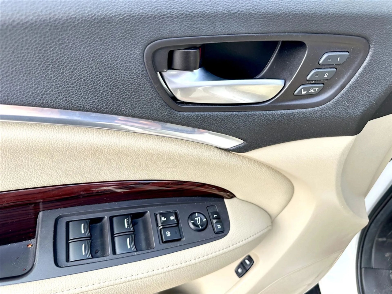 Acura MDX 6-Spd AT w/Tech Package 2014