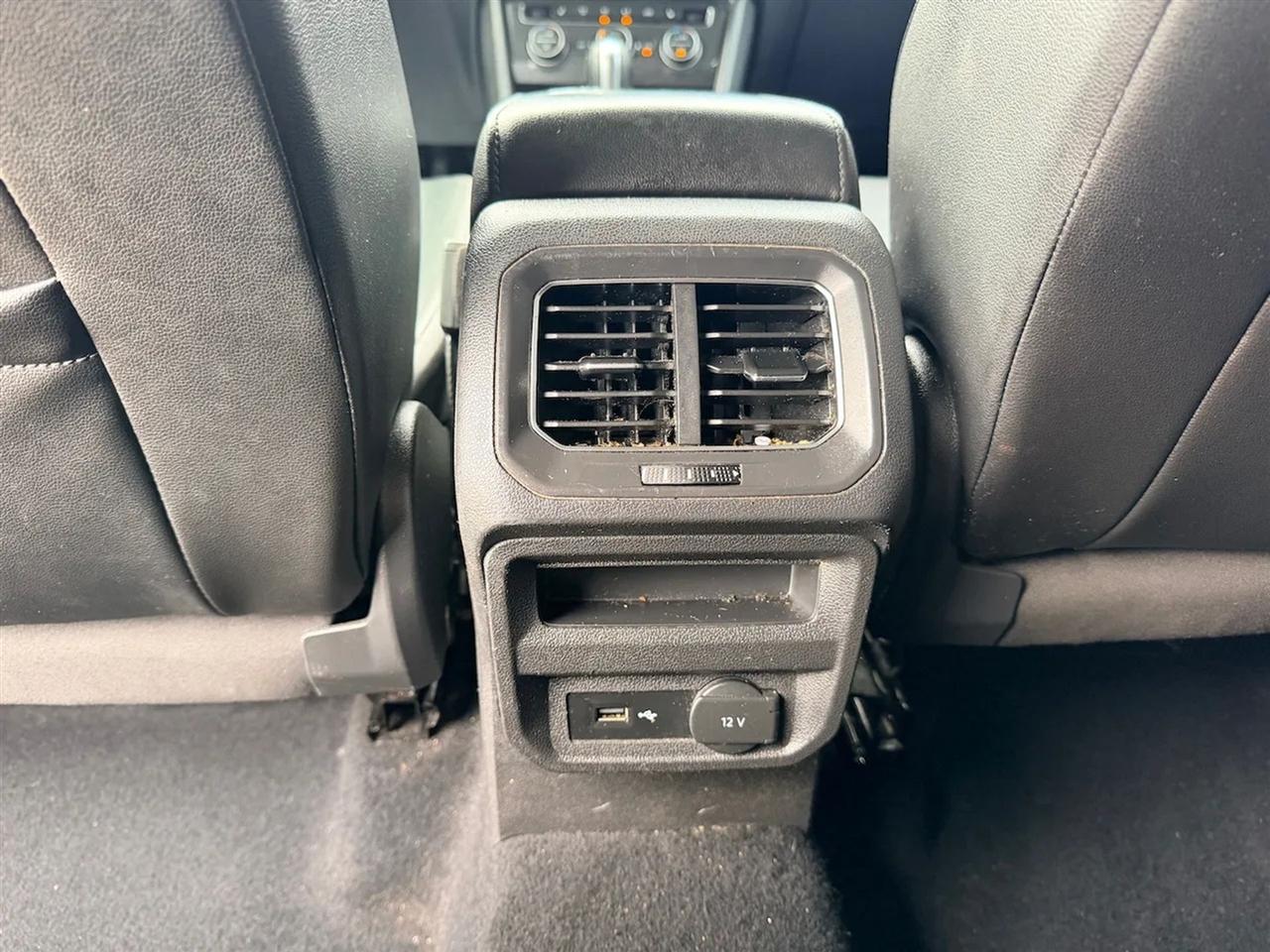 Volkswagen Tiguan SEL 4Motion AWD 2018