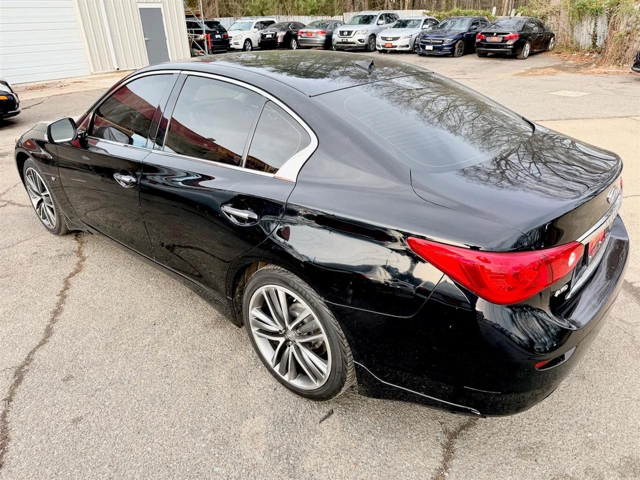 Infiniti Q50 Premium AWD 2015