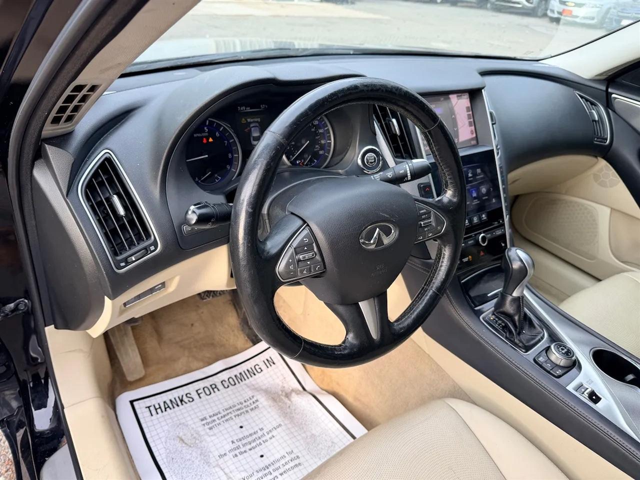 Infiniti Q50 Premium AWD 2015