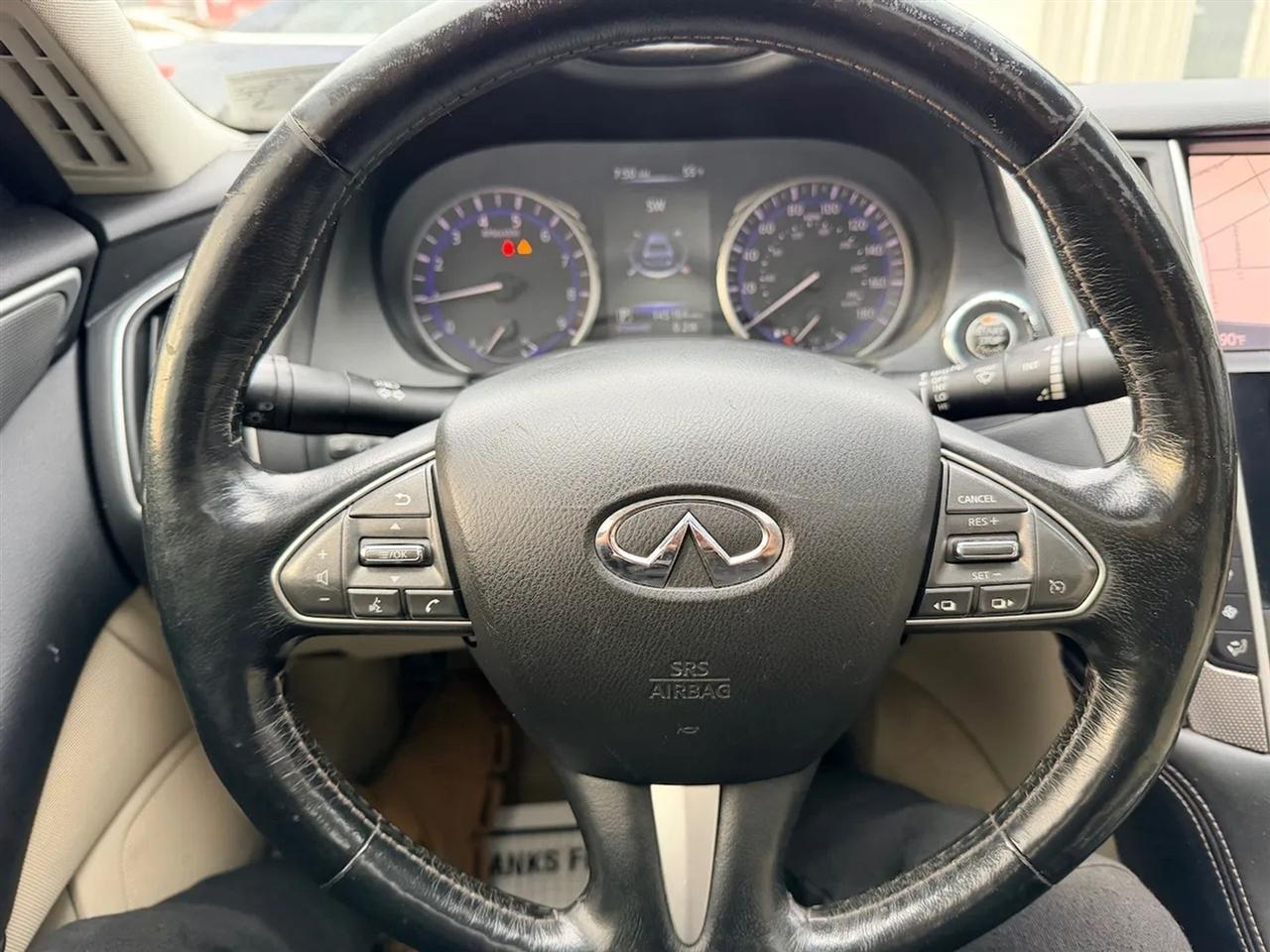 Infiniti Q50 Premium AWD 2015