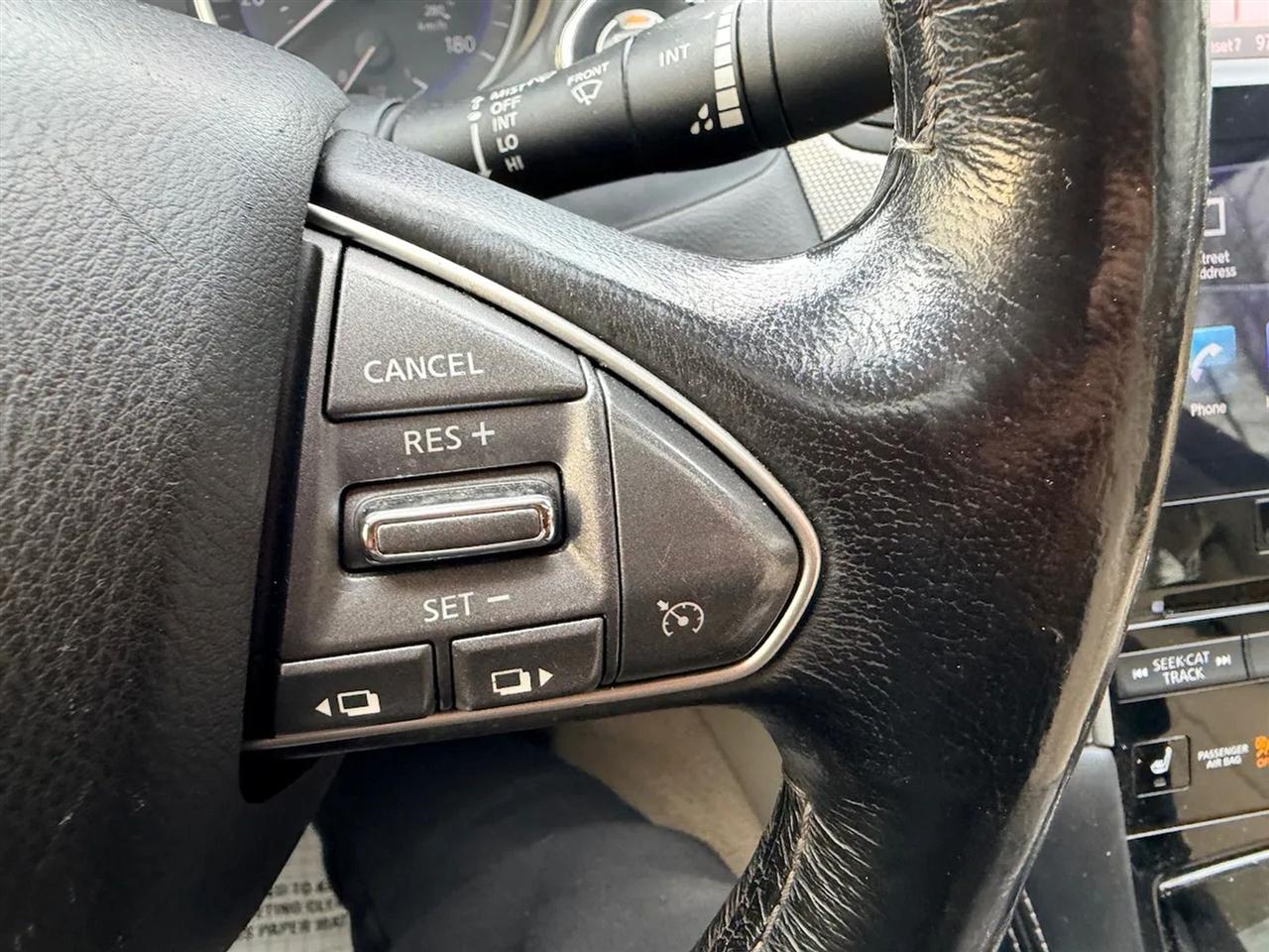 Infiniti Q50 Premium AWD 2015