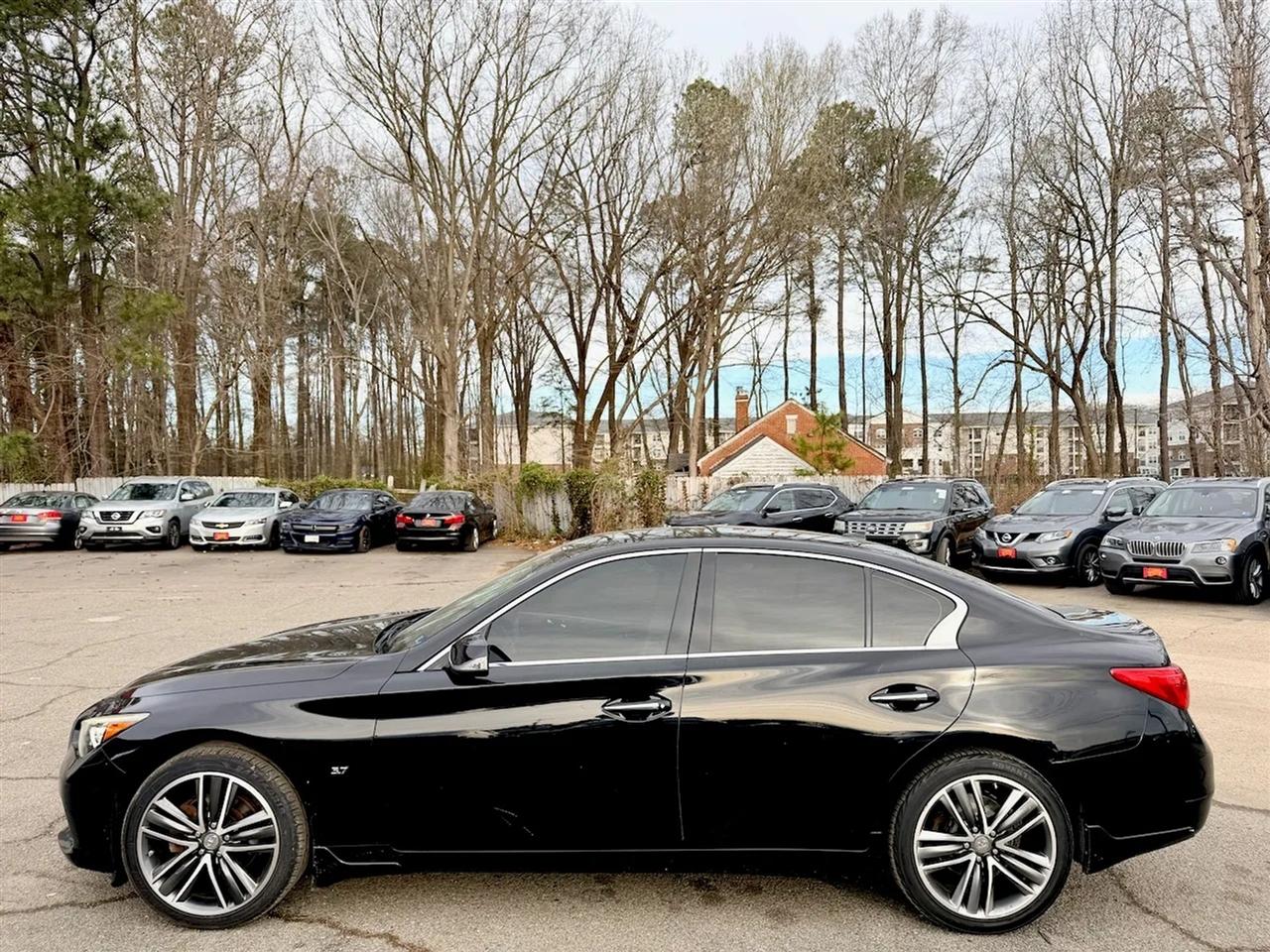 Infiniti Q50 Premium AWD 2015