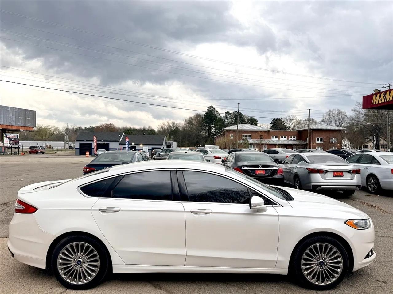 Ford Fusion Titanium 2016