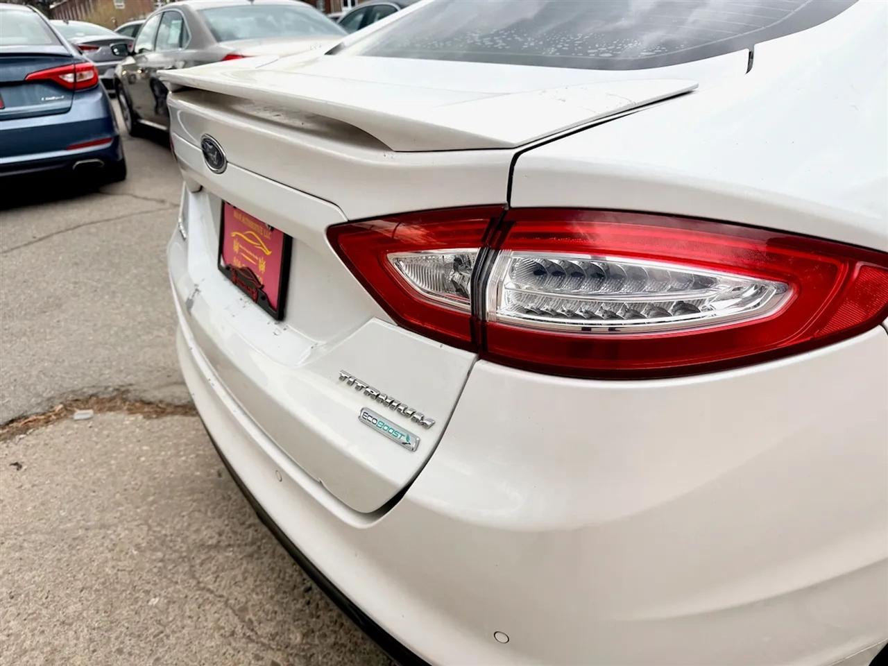 Ford Fusion Titanium 2016