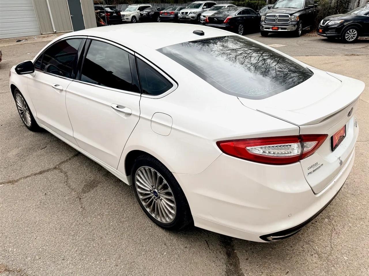 Ford Fusion Titanium 2016