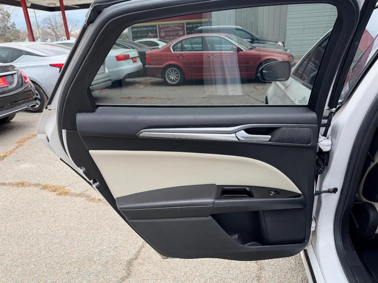 Ford Fusion Titanium 2016