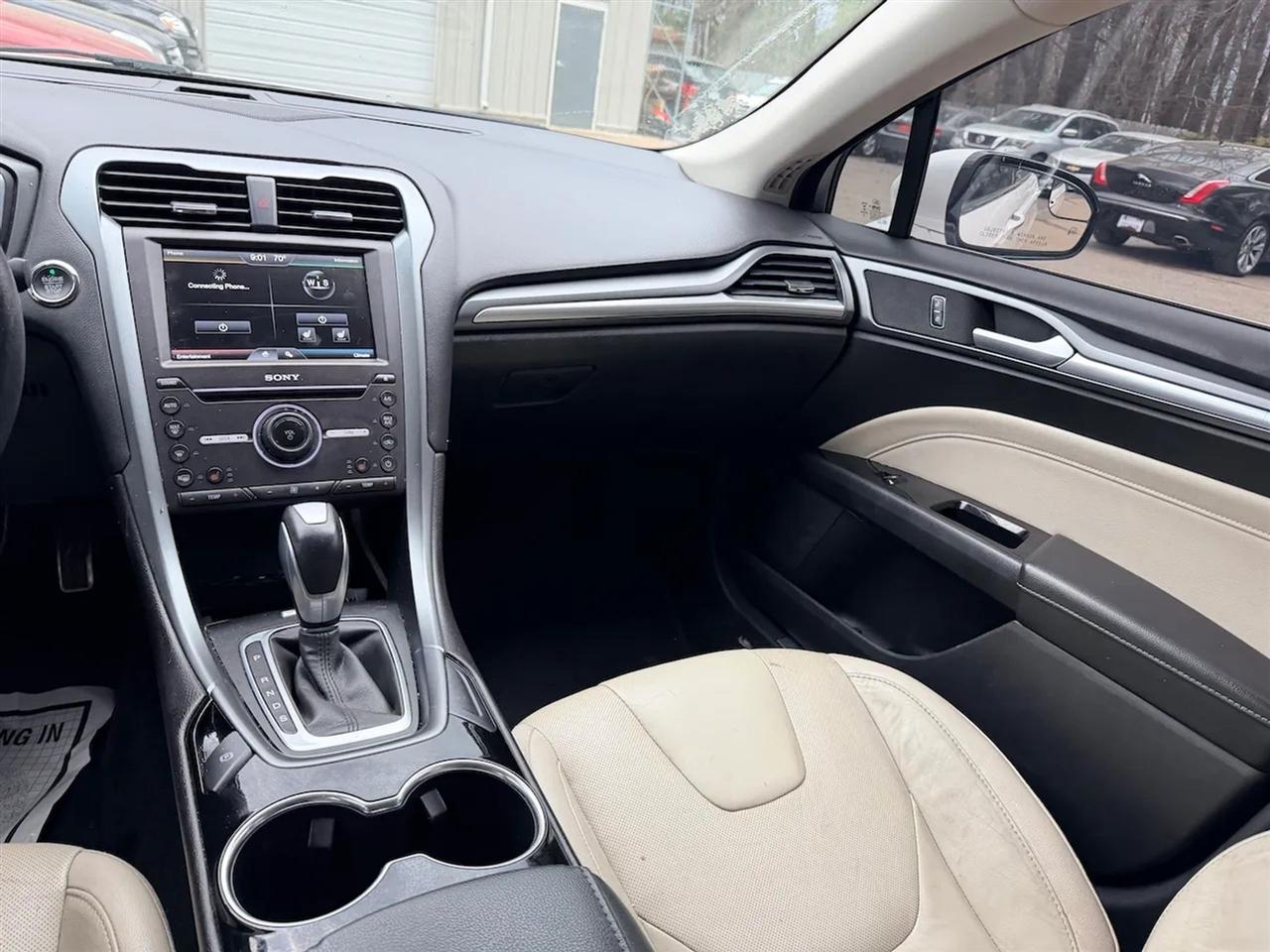 Ford Fusion Titanium 2016