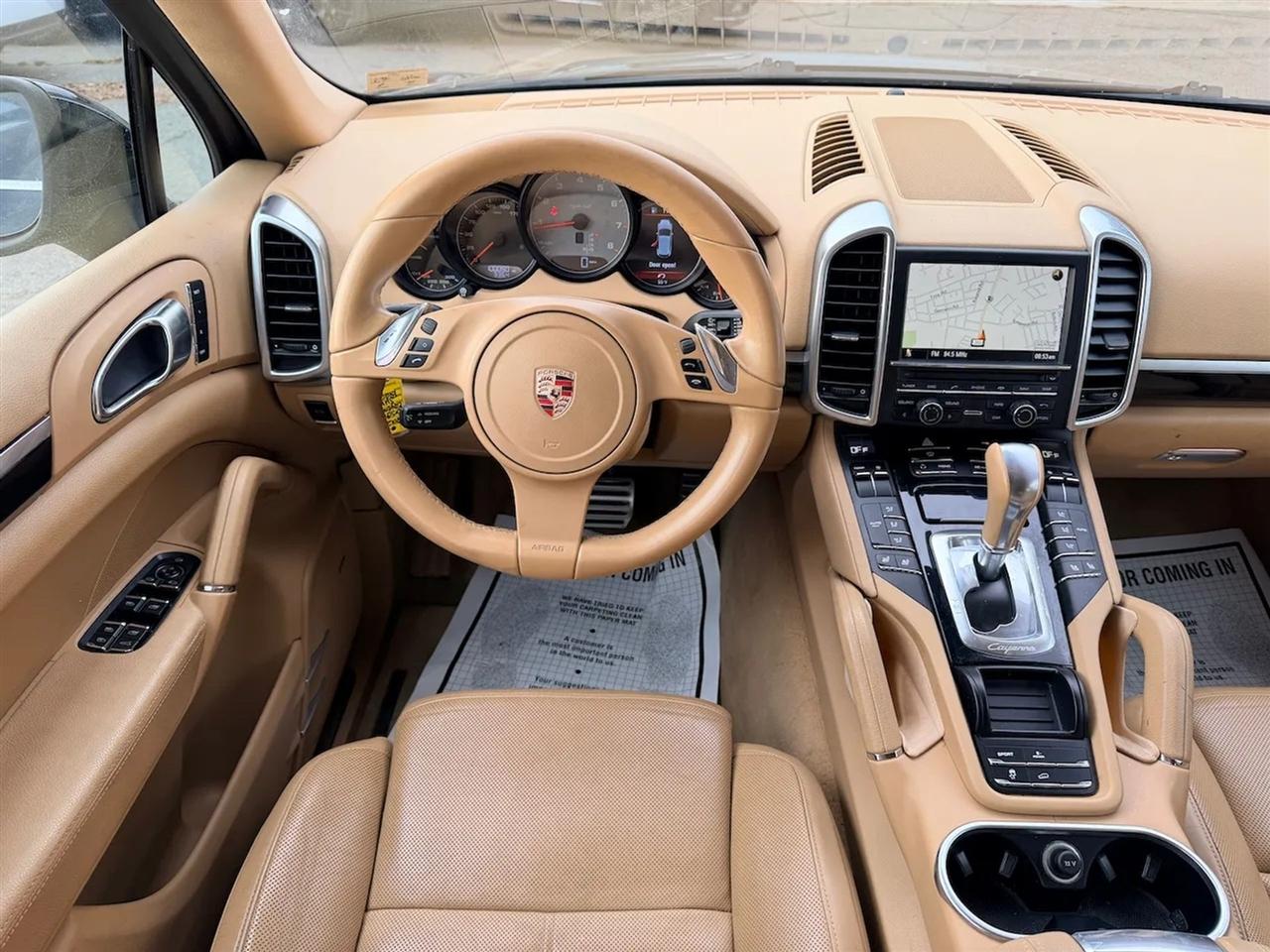 Porsche Cayenne Hybrid S 2012