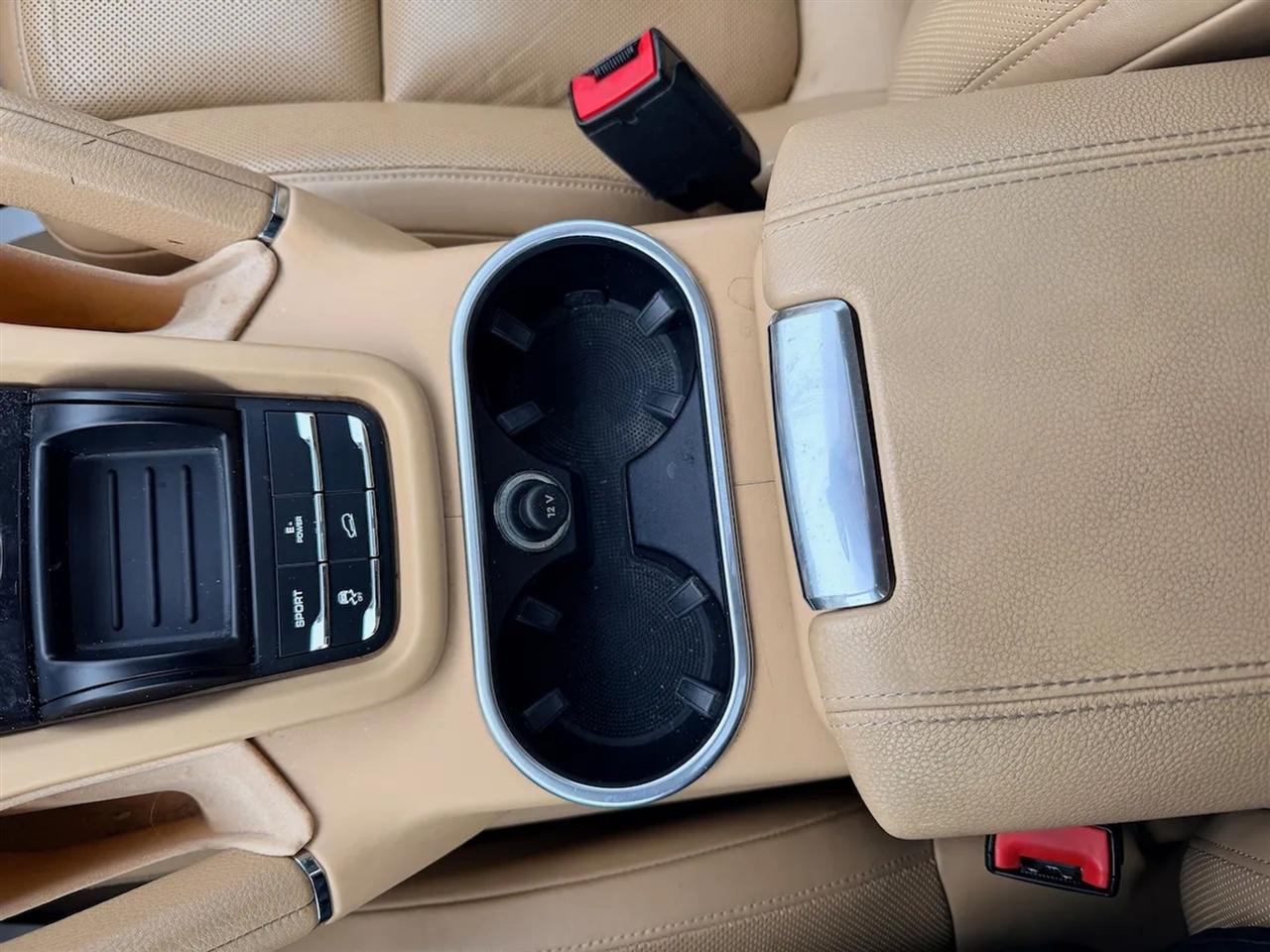 Porsche Cayenne Hybrid S 2012