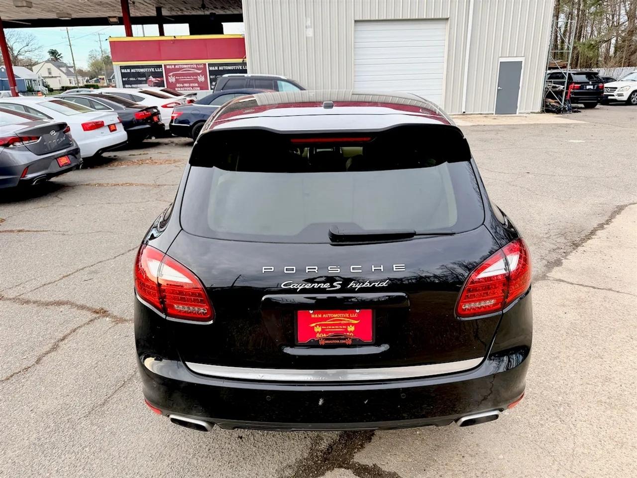 Porsche Cayenne Hybrid S 2012