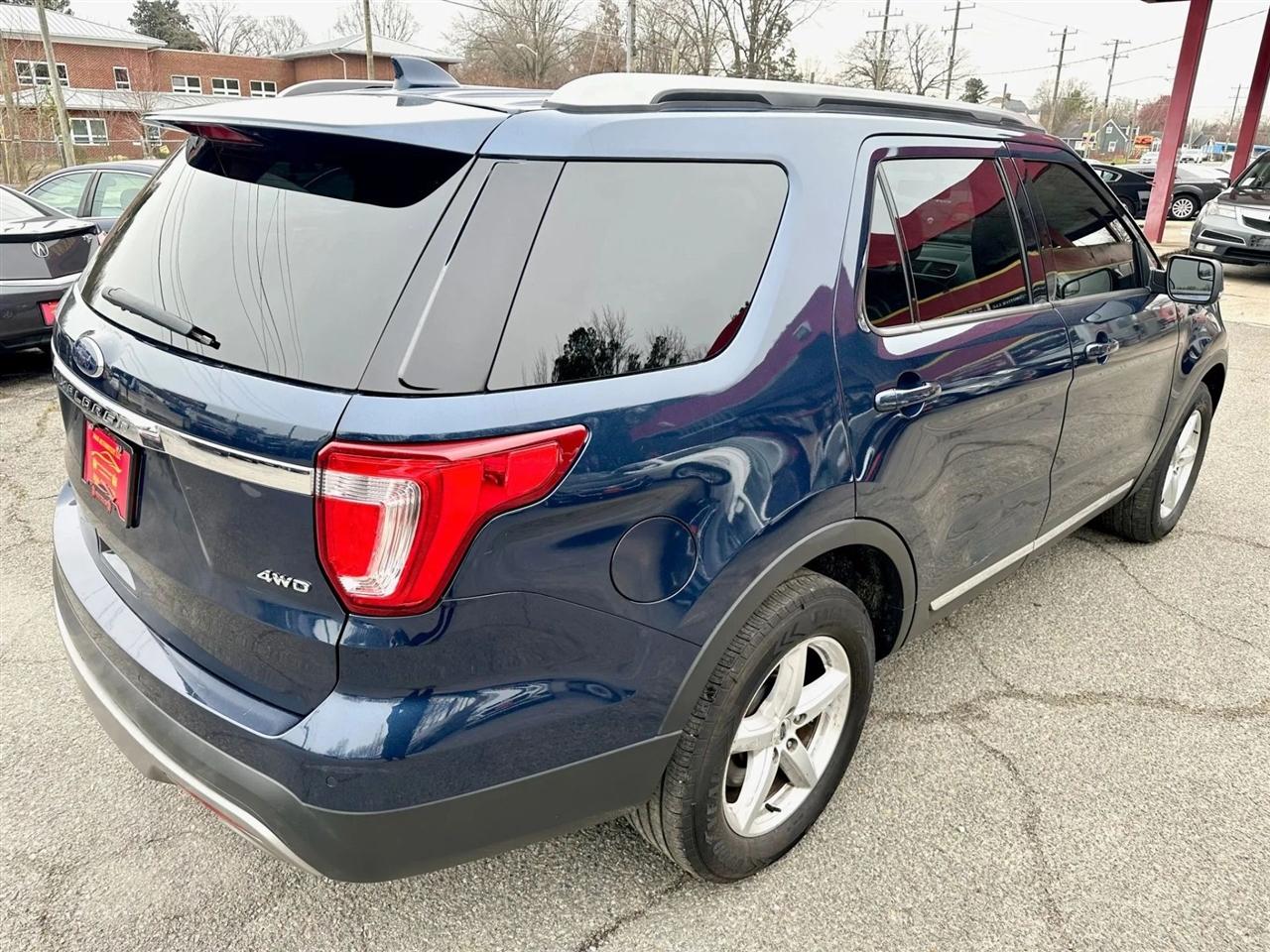 Ford Explorer XLT 4WD 2017