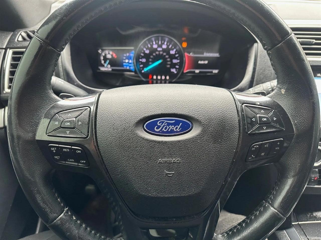 Ford Explorer XLT 4WD 2017