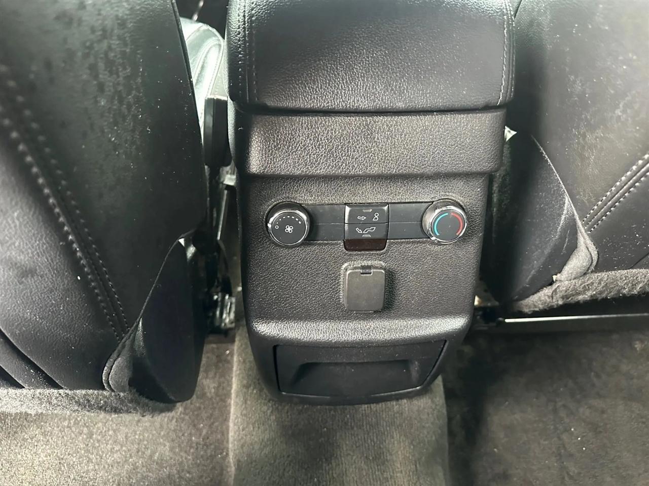 Ford Explorer XLT 4WD 2017