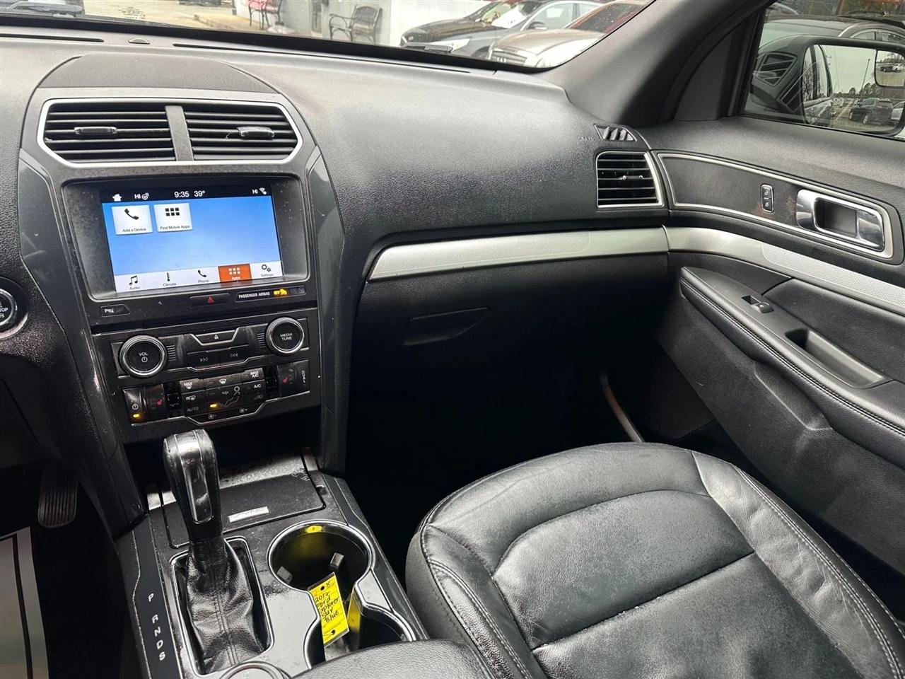 Ford Explorer XLT 4WD 2017