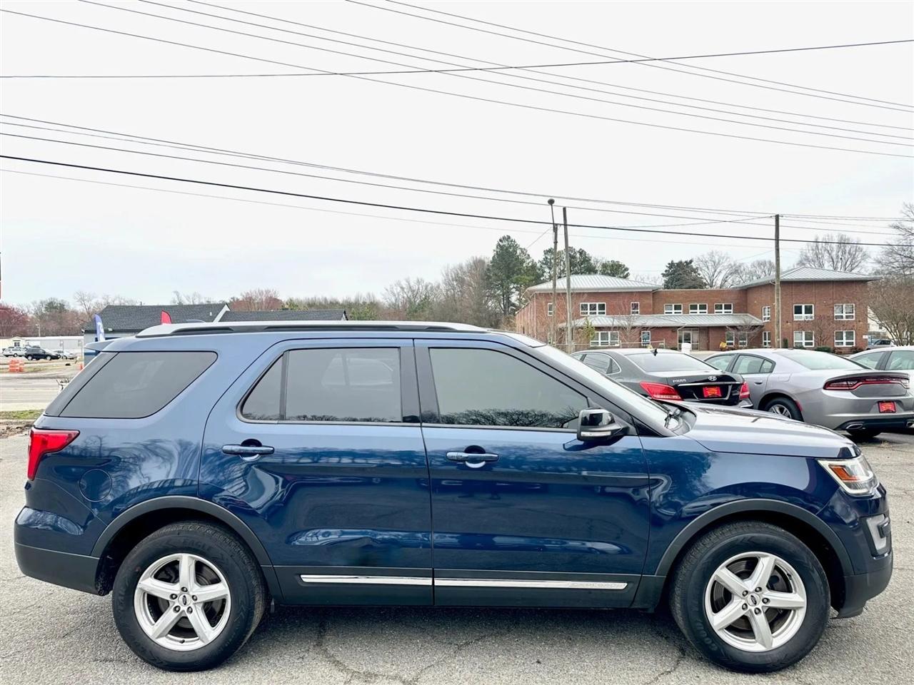 Ford Explorer XLT 4WD 2017